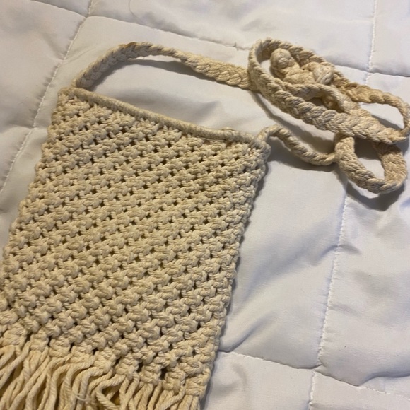 Forever 21 Women’s Knitted Crossbody/Shoulder Bag - Picture 8 of 10